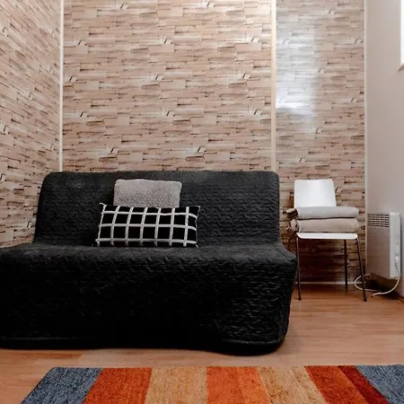 アパート Cozy In Prague's Area