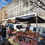 Apartamento In Prague's Local Area