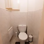 Apartamento In Prague's Local Area *